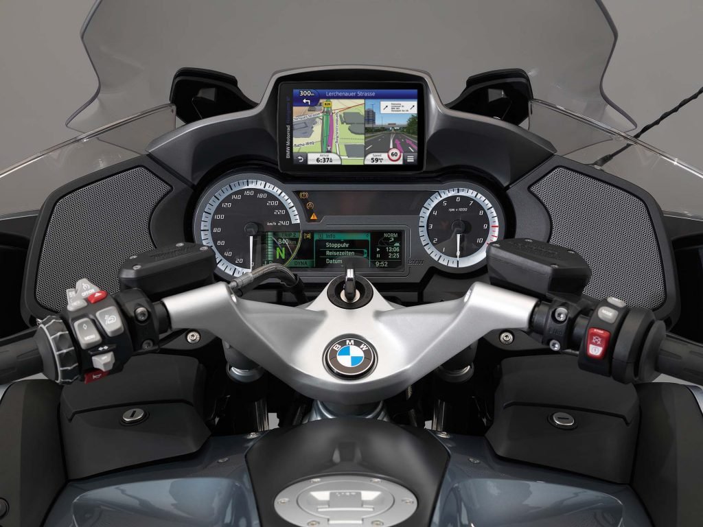 BMW Motorrad Navigator VI Motorcycle GPS Review